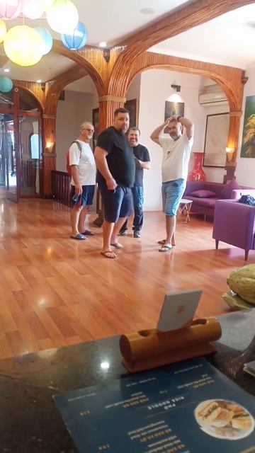 Funny visitors at Sapa - part 2 #shorts смотреть онлайн