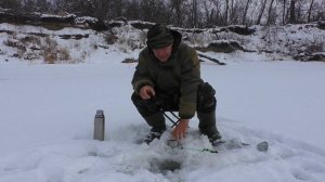 Рыбалка в феврале на речке очередная