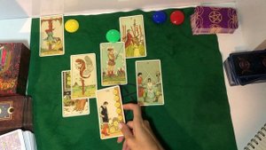 Возобновится ли общение с загаданным человеком . Таро расклад