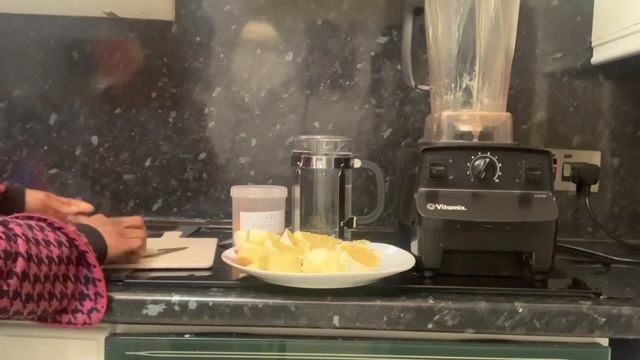 IMMUNITY BOOSTING RECIPE | TURMERIC GINGER | IMMUNE BOOSTING - 3 INGREDIENTS TO STRENGTHEN YOU смотреть онлайн