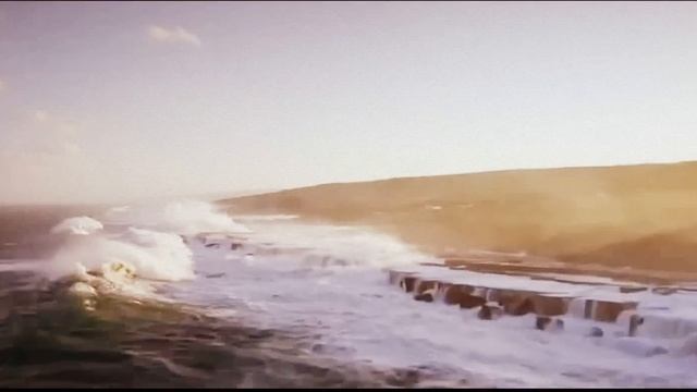 Experience Heartfelt Serenity: Adhan by Salah Mansoor Az-Zahrani смотреть онлайн