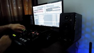 Edifier R1800TIII Sound Test