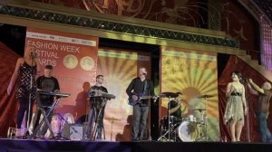 Sunshine Reggae. Владимир Нелюбин & Moscow Newzz. /cover/ Laid Back