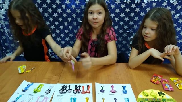 Скрепыши  Собрали всю коллекцию  Нашли 2 Юбилейных магнита и все редкие скрепыши в одной распаковке