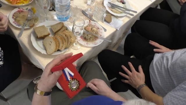 Юбилей продолжается смотреть онлайн