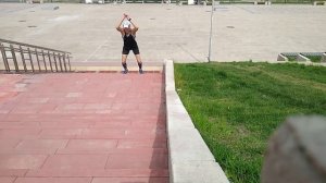 Небольшой комплекс прыжковых упражнений с использованием лестницы