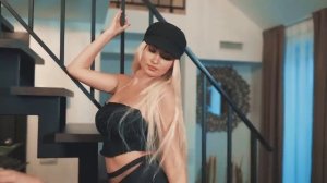 Музыка - Танцы - Девушки - Красота - Страсть - Шоу - Поцелуй - № (24)