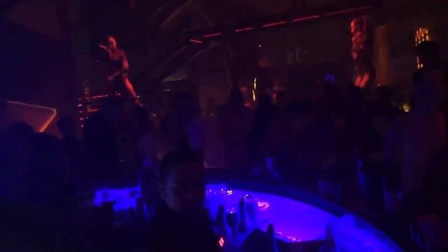 Clubbing in Bangkok - Levels Club Sukhumvit Soi 11 | Aloft Hotel смотреть онлайн