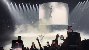 Kanye West - Runaway (live @ Bercy, Paris)