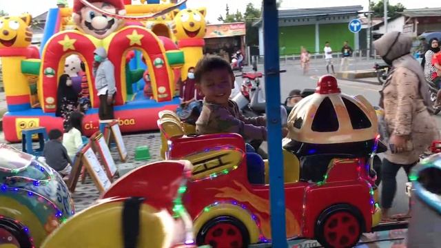 NAIK ODONG ODONG NANGIS смотреть онлайн