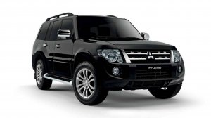 Mitsubishi Pajero 4. Замена шкивов генератора и насоса системы охлаждения с приводными ремнями. #8