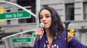 Galit Mor sings Colors of the Wind