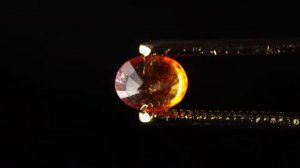 Натуральный Гессонит овал 7.8x6.3мм 1.56ct