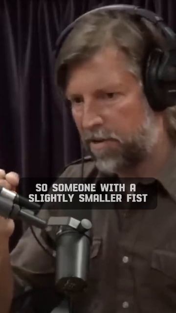 James Nestor on Why Breathing Through your Nose is Important? #joerogan #podcast #nosebreathing смотреть онлайн