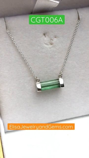 Horizontal green tourmaline crystal necklace #greentourmaline
