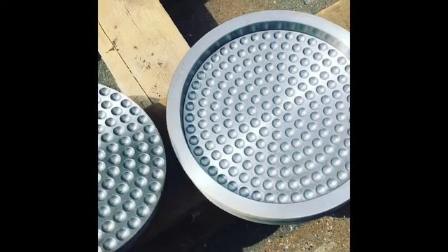 Форма для прессования янтарных шаров. Mold press for amber balls.