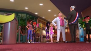 ЛЕДИ БАГ И СУПЕР-КОТ | 🐞 ХЛОЯ - Волшебный кулон ☯️ | СЕЗОН 4 | Официальный канал