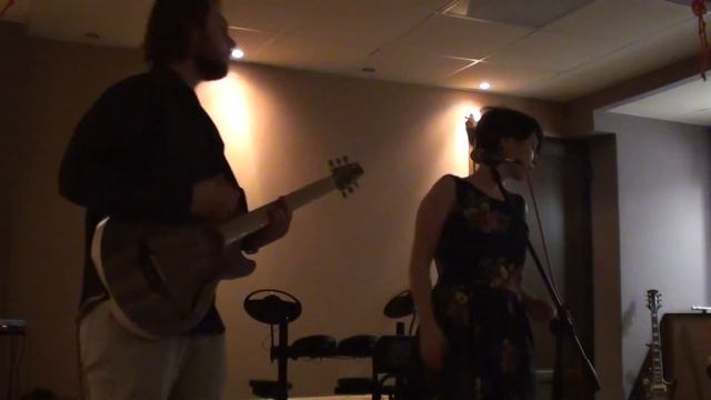 Маша Дождь и Владимир Казанцев - LIve на квартирнике "Весенний авитаминоз" 7.04.2018 [часть 1] смотреть онлайн