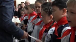 «Взвейтесь кострами синие ночи, Мы пионеры дети рабочих»