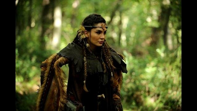 Yeni yılı Barselona'da karşılayan Ebru Şahin. смотреть онлайн