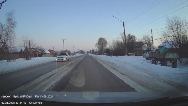 Пример видео с камеры видеорегистратора iBOX Epic WiFi Dual