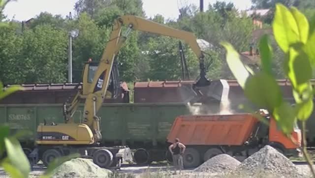 Перегружатель Cat M318C смотреть онлайн