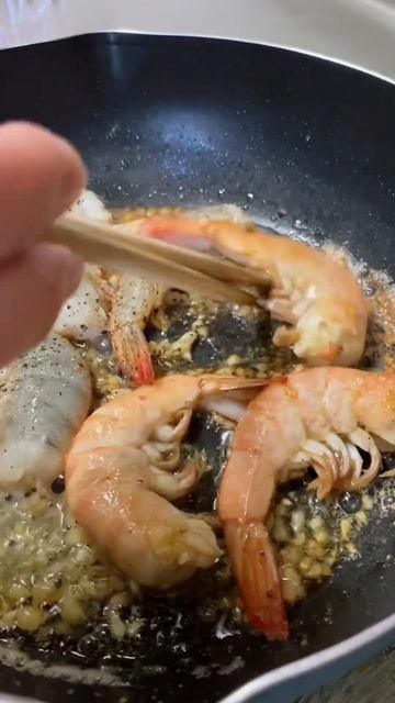 Buttered Garlic Shrimp with Coca Cola🤩🤩😋😋 #asmr #shortvideo #shorts смотреть онлайн