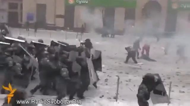 Майдан Беркут пошел в атаку 02 03 2014 смотреть онлайн