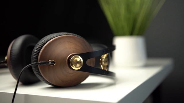 Meze 99 Classics Review