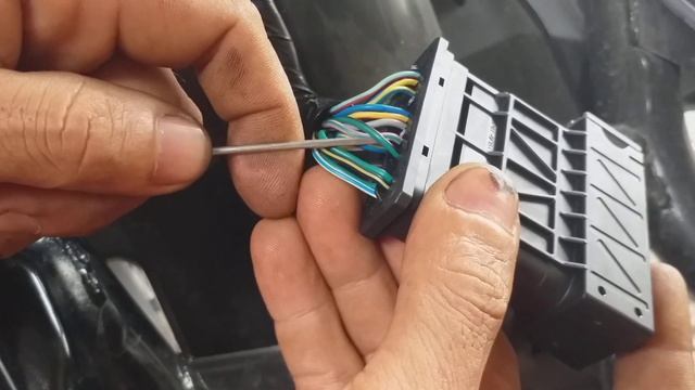 Vị trí chân ECM thế hệ mới dạng chíp - Minh Vlogs 555 . смотреть онлайн