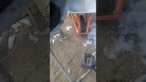 Начинающая штукатурщица. 😁