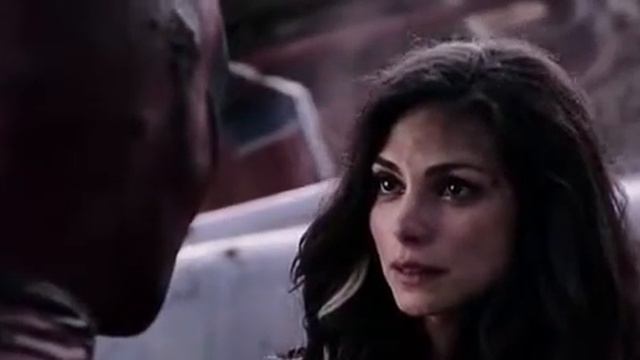 Уэйд показывает Венессе свое лицо. Камэо Хью Джекмана (Дэдпул 2016) смотреть онлайн