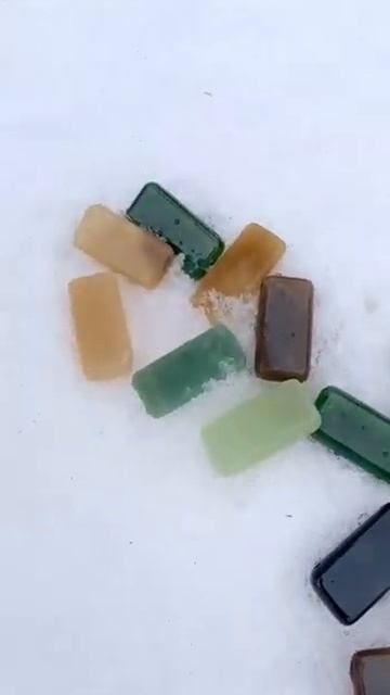 Руны из настоящего нефрита необычных цветов смотреть онлайн