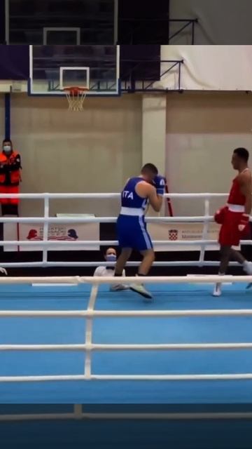 Зашита корпусом🔥 #спорт #бокс #boxing #gym #мма #нокаут #бой #россия #москва #кавказ #уфа #питер смотреть онлайн