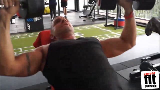 Brust Training Clever Fit Buxtehude смотреть онлайн