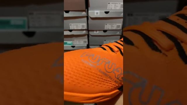 Sepatu futsal Puma FUTURE Z 3.3 IT Neon 106765-01 Original BNIB смотреть онлайн