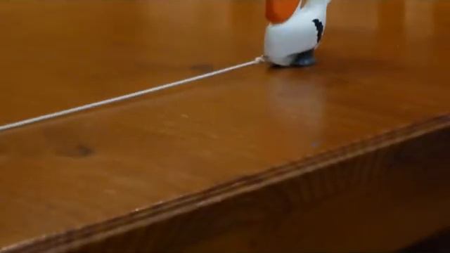 Pelican Table Walker.wmv смотреть онлайн