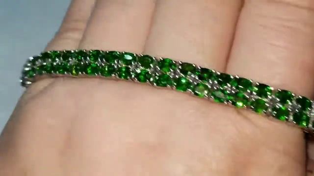 Серебряный браслет с хром диопсидами . смотреть онлайн