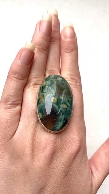 Кольцо с яшмой риолит на руке 2099 #shorts смотреть онлайн