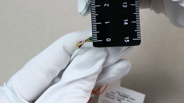 Золотое кольцо АЛЬКОР с бриллиантом и изумрудом 13484-101