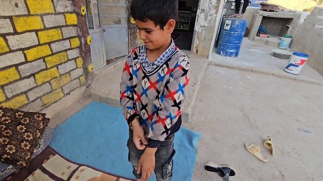 "Nomadic Family's Heartwarming Reunion and Support for Sister in Need" смотреть онлайн