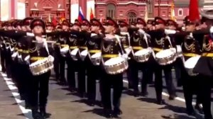 -УХОДЯТ В НЕБО СЫНОВЬЯ