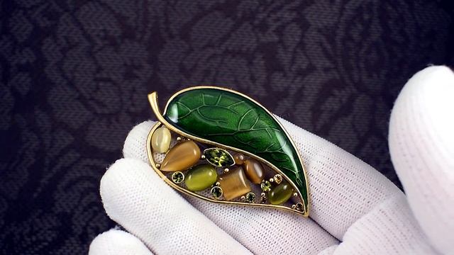 Винтажная брошь "Зеленый листик" (KC США) смотреть онлайн