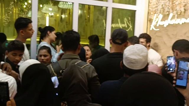 Saba Ibrahim Restaurant khusamadeed  Grand opening💐 Mira Road | @sabaKajahaan✨#sabaibrahim #vlog