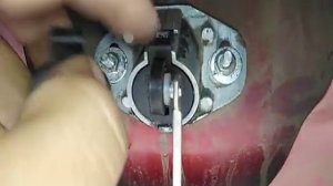 Лада Калина. Ремонт механизма замка багажника..mp4