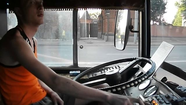 Утреняя поездка на троллейбусе смотреть онлайн