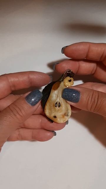 Кулон из янтаря#handmadejewelry #jewellery #украшения #янтарь #подарки #ручная_работа #калининград смотреть онлайн