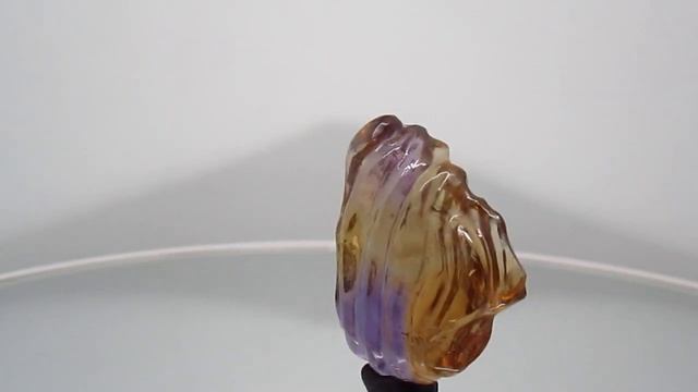 АМЕТРИН РЕЗНОЙ 79 КАРАТ Средний смотреть онлайн