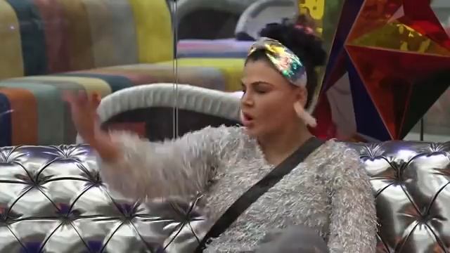 Bigg Boss S14 | बिग बॉस S14 | Rubina Gets Irritated With Rakhi