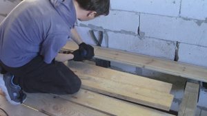 Деревянные полы из шпунтованных досок. Межэтажное перекрытие. Постройка дома своими руками.